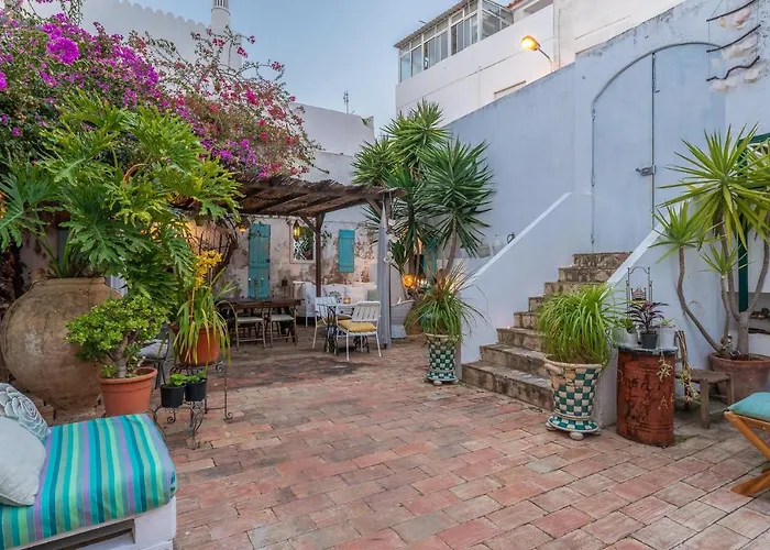 Albufeira Hostels